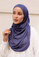 Load image into Gallery viewer, Liyyan Halfmoon Shawl (Space Blue)