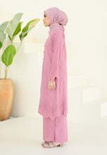 Load image into Gallery viewer, Seiring Kurung (Dusty Pink)