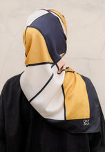 Load image into Gallery viewer, Novaa Printed Square Hijab (Geometri Gold)
