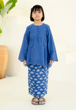 Load image into Gallery viewer, Serupa Girl (Midnight Blue)