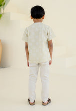 Load image into Gallery viewer, Shirt Boy (Milky Cream)