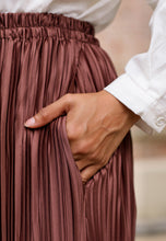 Load image into Gallery viewer, Tyesha Pleated Skirt (Dark Choco)