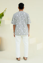 Load image into Gallery viewer, Shirt Men (Soft Grey)