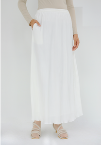 Tyesha Pleated Skirt (White)