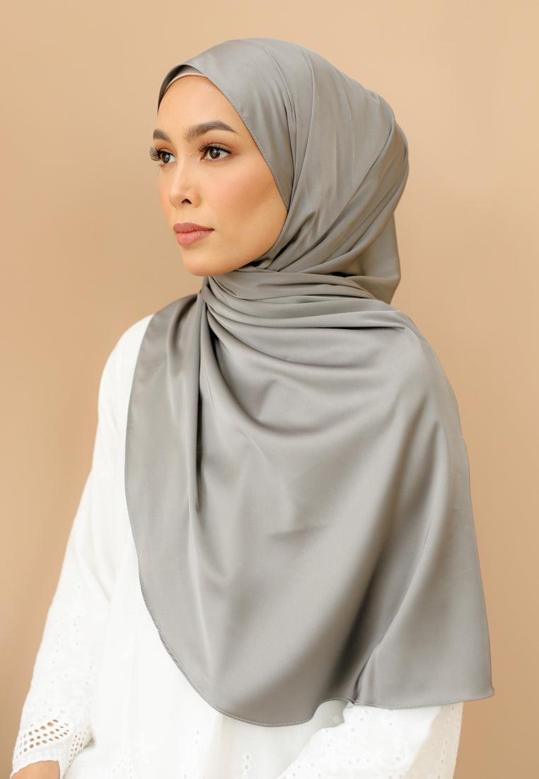 Luna Shawl In Smokey Grey - Delisya