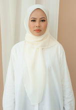 Load image into Gallery viewer, Sulaman Bawal Cotton (Off White)