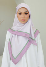 Load image into Gallery viewer, Qurnia Square Hijab (Soft Lilac)