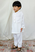 Load image into Gallery viewer, Orked Boy ( White )
