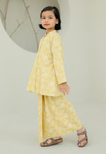 Load image into Gallery viewer, Aman Girl (Yellow)