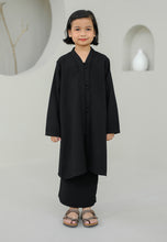Load image into Gallery viewer, Damai Girl (Black)