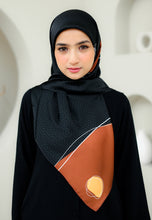 Load image into Gallery viewer, Qhash Square Hijab (Black)