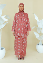 Load image into Gallery viewer, Ikatan Kurung (Redwood)