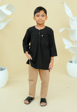 Load image into Gallery viewer, Kerabat Kurta Boy (Black)