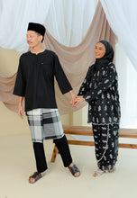 Load image into Gallery viewer, Ikatan Kurung (Black)