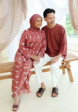 Load image into Gallery viewer, Ikatan Kurung (Redwood)