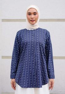 Zulfa Embroidered Top (Navy Blue)