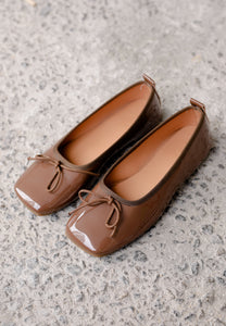 Beau Ballerina Pump (Coffee)