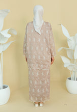 Load image into Gallery viewer, Ikatan Kurung (Taupe)