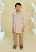 Load image into Gallery viewer, Kerabat Kurta Boy (Taupe)