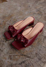 Load image into Gallery viewer, Sofia Bow Heels (Maroon)