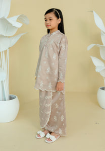 Ikatan Girl (Taupe)