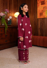 Load image into Gallery viewer, Lestari Girl (Burgundy)