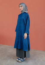 Load image into Gallery viewer, Ibna Printed Tunic (Midnight Blue)