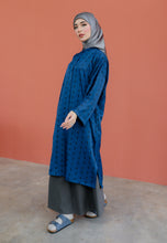Load image into Gallery viewer, Ibna Printed Tunic (Midnight Blue)