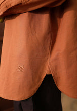 Load image into Gallery viewer, Erum Linen Top (Brownish Orange)