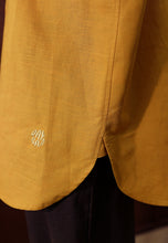 Load image into Gallery viewer, Erum Linen Top (Mustard)