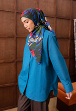 Load image into Gallery viewer, Erum Linen Top (Teal Green)