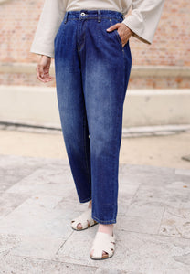 Mom Jeans (Washed Dark Blue)