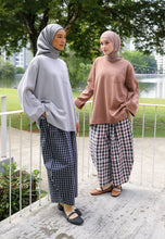 Load image into Gallery viewer, Zen Boxy T-Shirt (Mocha)