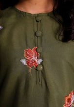 Load image into Gallery viewer, Lestari Girl (Olive Green)