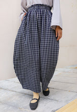 Load image into Gallery viewer, Vega Barrel Pants (Blue-Black)