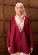 Load image into Gallery viewer, Erum Linen Top (Maroon)