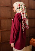Load image into Gallery viewer, Erum Linen Top (Maroon)