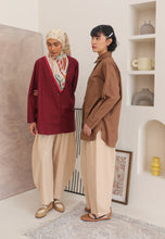 Load image into Gallery viewer, Malia Barrel Pants (Cream)