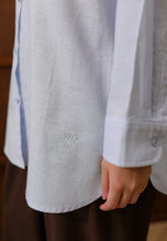 Load image into Gallery viewer, Erum Linen Top (Ice Blue)