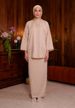 Load image into Gallery viewer, Seruni  Kurung (Nude)