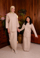 Load image into Gallery viewer, Seruni  Kurung (Nude)