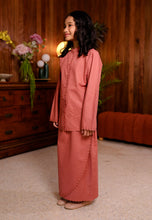 Load image into Gallery viewer, Seruni Girl (Brick Redwood)