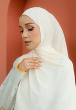 Load image into Gallery viewer, Teduh Halfmoon Chiffon Shawl (Cream)