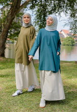 Load image into Gallery viewer, Mahdia Linen Top (Teal Blue)