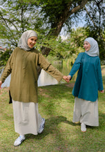 Load image into Gallery viewer, Mahdia Linen Top (Teal Blue)