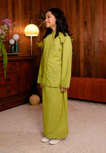 Load image into Gallery viewer, Seruni Girl (Lime Green)