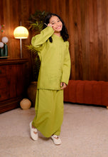 Load image into Gallery viewer, Seruni Girl (Lime Green)