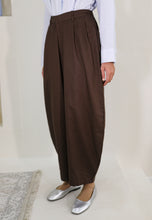Load image into Gallery viewer, Malia Barrel Pants (Dark Choco)