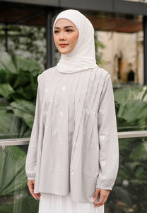 Cloe Embroidered Top (Grey Beige)