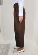 Load image into Gallery viewer, Malia Barrel Pants (Dark Choco)